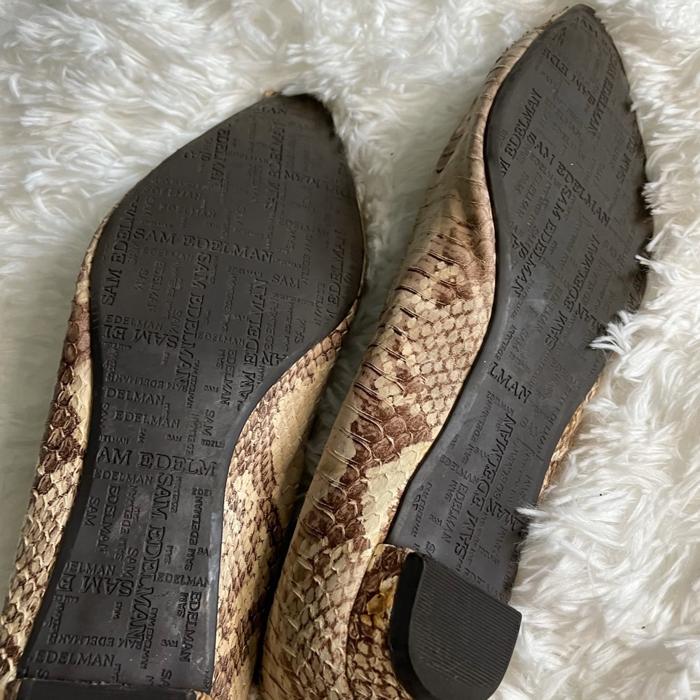 Sam Edelman Pointed Toe Snakeskin Flats - Picture 3 of 4